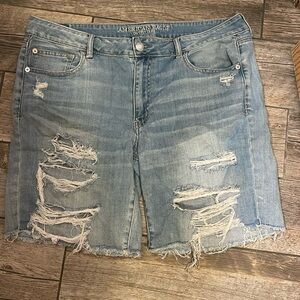 American Eagle Tom Girl Bermuda style shorts